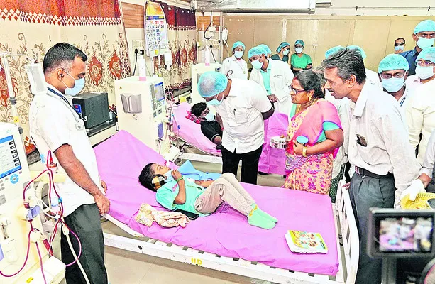 డయాలసిస్ రోగులకు ప్రోటీన్–రిచ్ ఫుడ్ ప్యాకేజీ