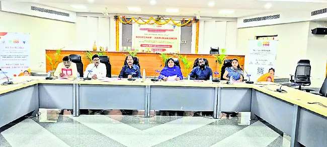 మహిళా పారిశ్రామికవేత్తలకు ప్రోత్సాహం