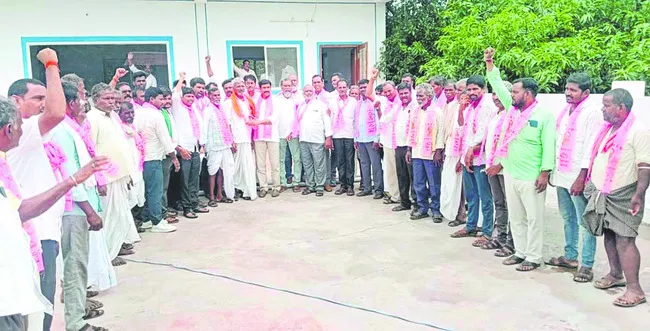 కుదురుమల్ల నుంచే కాంగ్రెస్‌ పతనం 