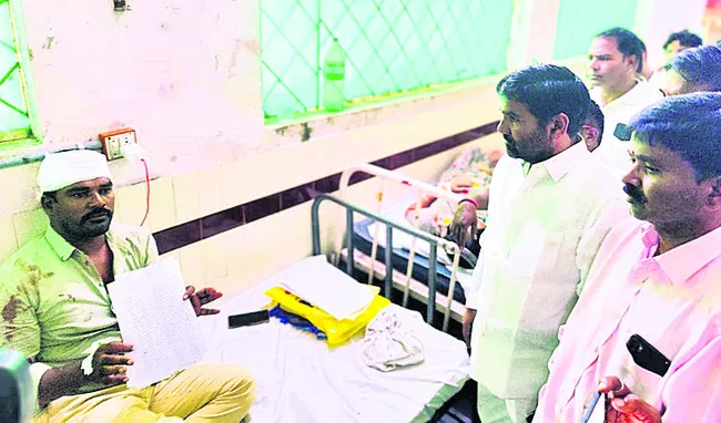 కాంగ్రెస్ నాయకుల ఆగడాలు అరికట్టాలి
