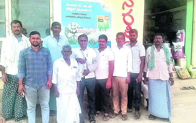 కౌలు రైతులను ప్రభుత్వం ఆదుకోవాలి