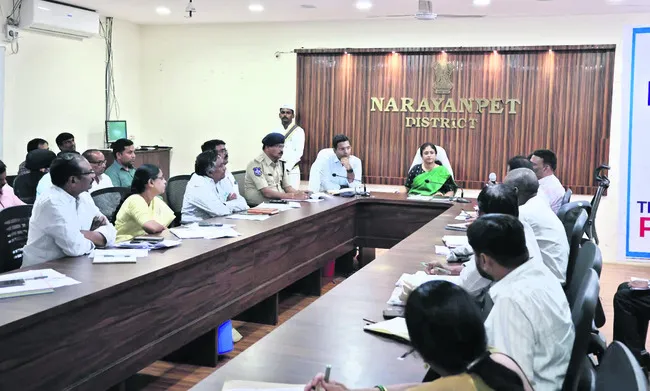 ‘ఉపాధి’ పనుల్లో వేగం పెంచాలి