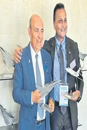 Dassault Aviation Partners with Reliance Group to manufacture Falcon 2000 Business Jets in India9