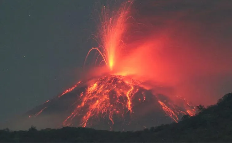 Indonesia Mount Lewotobi Laki-Laki Erupts