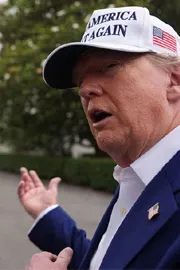 Crane Driver Sleep Infront US President Trump Video Viral1