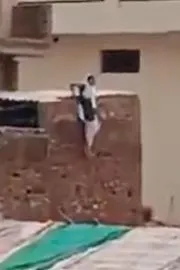 UP Baghpat Married Woman Hotel Roof Video Viral12