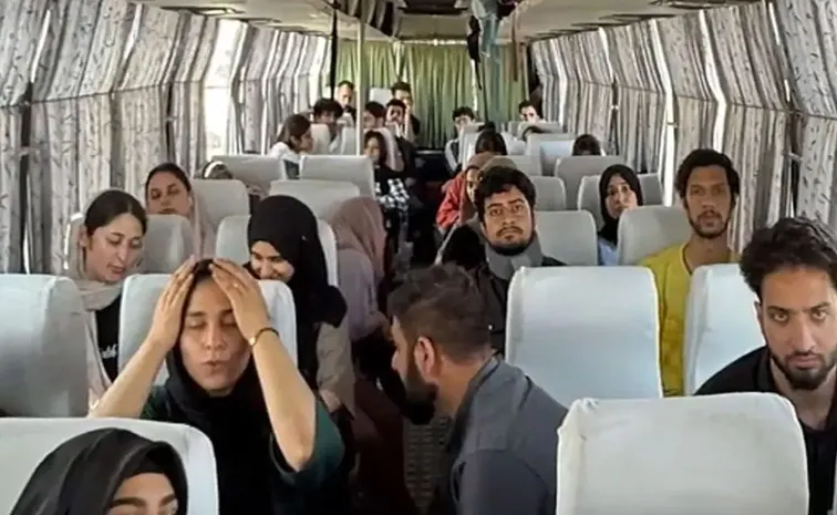 Students Evacuated From Iran Find Buses in bad Condition to Travel to JK3