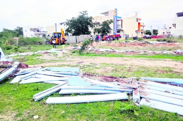 వంచకుడిపై చర్యలు తీసుకోండి