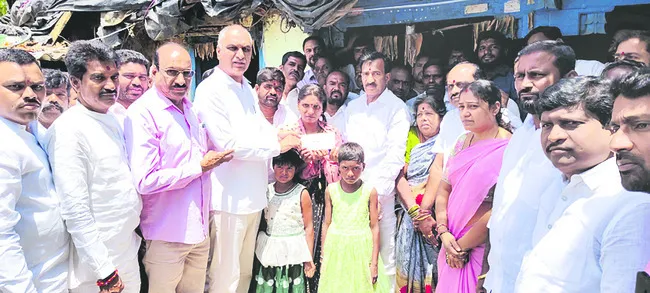 రేవంత్కు మాటలెక్కువ చేతలు తక్కువ