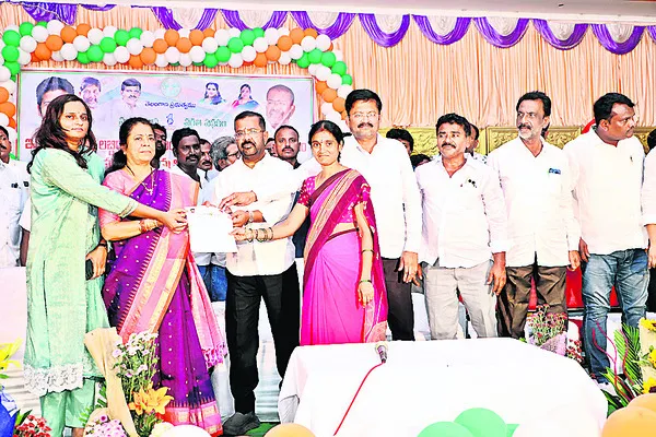 లంచం అడిగేవారిని పట్టిస్తే రూ.25వేల గిఫ్ట్