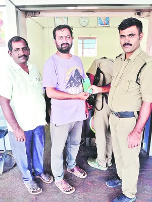 నాసిర