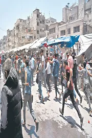 Israeli forces open fire on Palestinians at aid distribution center6