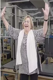 Helen Showcases Her Pilates Routine Goes Viral2