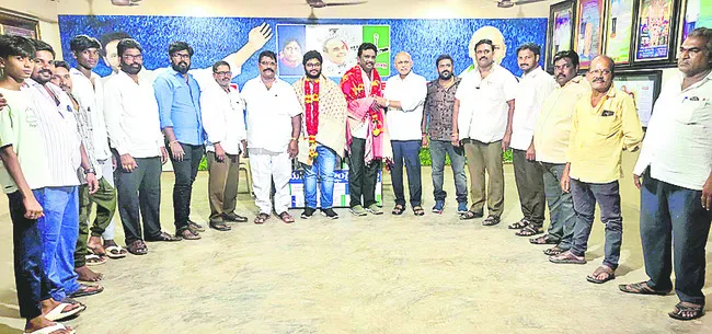 పదవులు పొందిన వారికి అభినందనలు