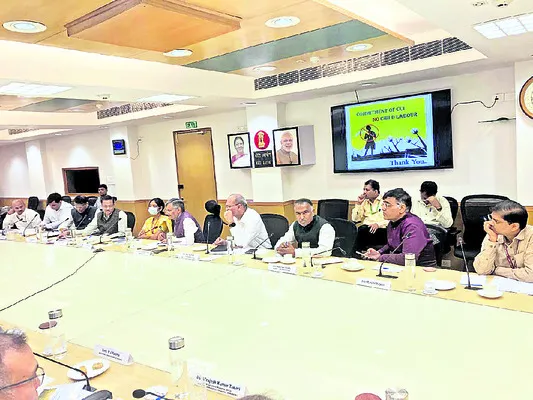 సీసీఐ కొనుగోళ్ల విధానం కొనసాగించాలి