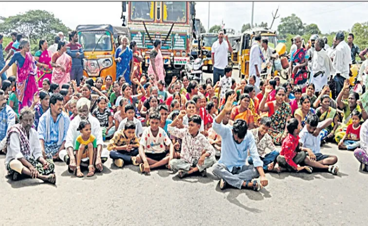 Students and parents protest in Mandlem, Nandyal district