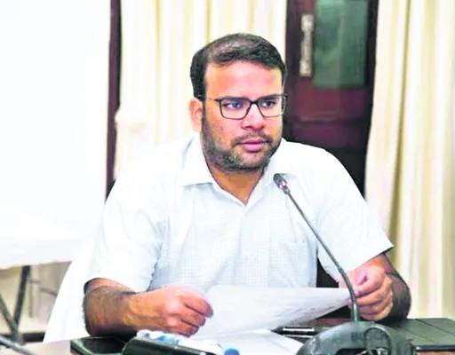 గ్రేటర్ గాడిన పడేనా?