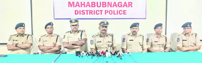 ‘సంకెళ్ల ఘటన’లు పునరావృతం కానివ్వం