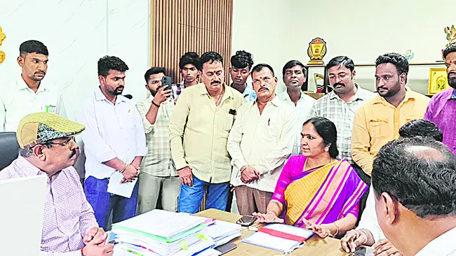 అధికారులకు ప్రజల గోస పట్టదా?