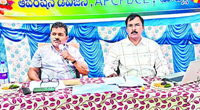 వ్యవసాయ విద్యుత్ కనెక్షన్లు వెంటనే ఇవ్వాలి