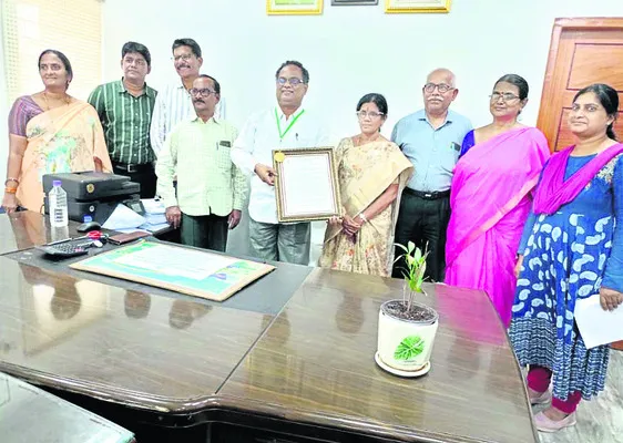 మార్టేరు పరిశోధన స్థానంలో పదోన్నతులు 