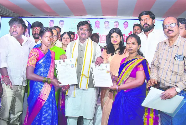 అర్హులందరికీ ఇళ్లు ఇస్తాం