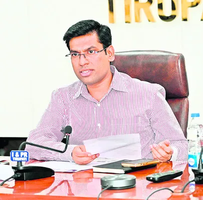 యోగా డేను విజయవంతం చేయండి
