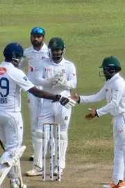 Snake Charmer Enjoys Sri Lanka-Bangladesh Test With 2 Snakes2