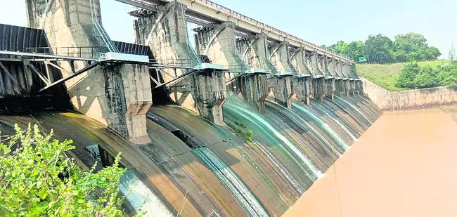 లాకుల