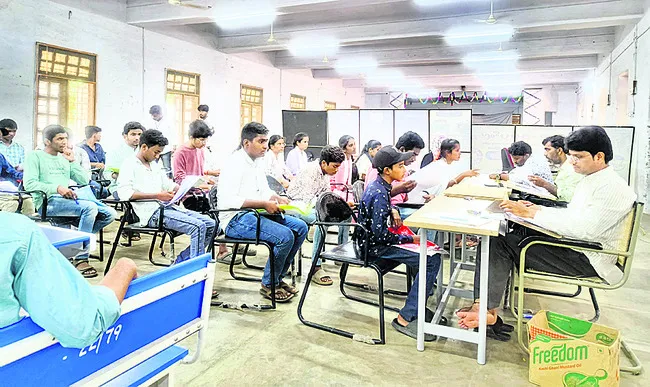 పాలిస