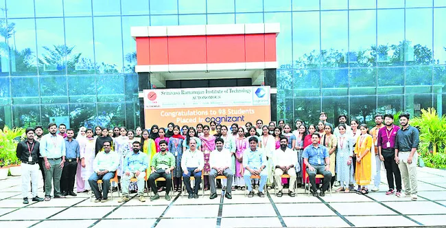 ఎస్ఆర్ఐటీలో ఉద్యోగాల పంట