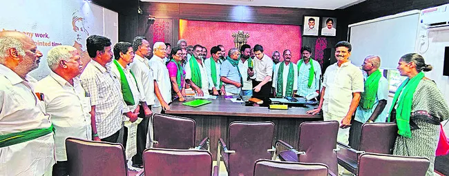 మామిడి రైతులకు న్యాయం చేయండి