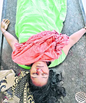 వివాహిత అనుమానాస్పద మృతి