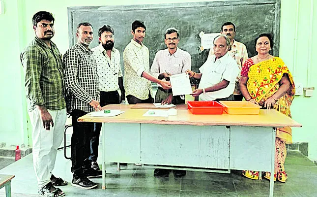 పాలిట