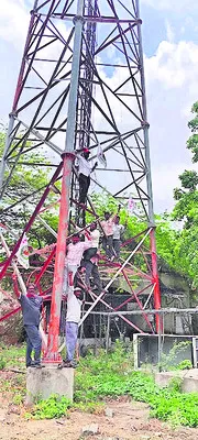 ఆత్మహత్యలే శరణ్యం