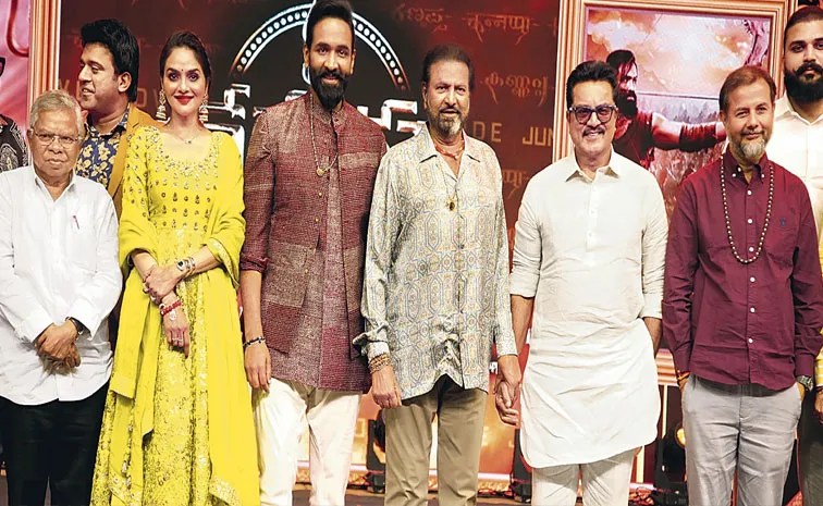 Manchu Vishnu Interesting Comments On Prabhas In Kannappa Pre Release Event