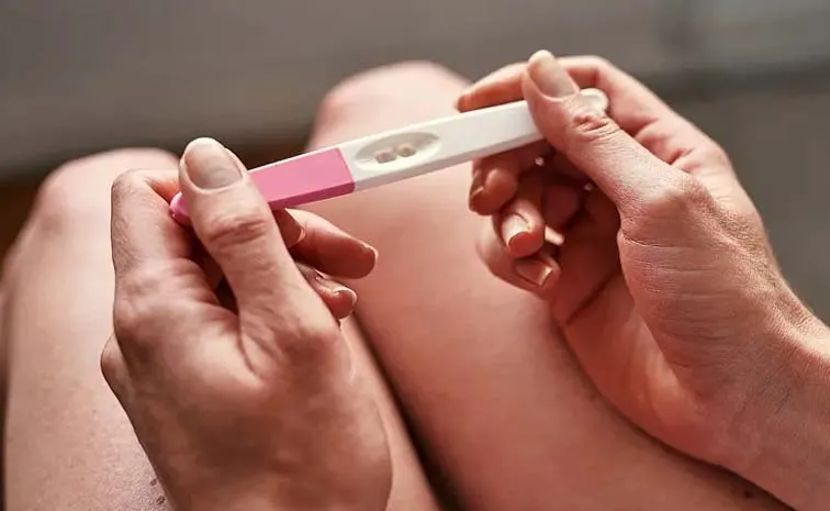 Health Tips: Having a Baby After Age 35: Aging Affects Fertility And Babies