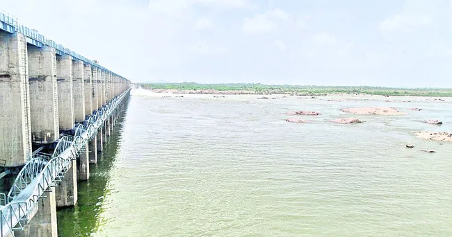 జూరాలకు తగ్గిన ఇన్‌ఫ్లో 