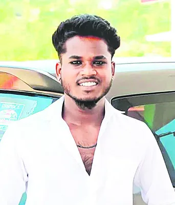 లారీ ఢీకొని యువకుడి మృతి