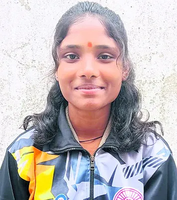 జాతీయస్థాయి హ్యాండ్బాల్ పోటీలకు యోగేశ్వరి