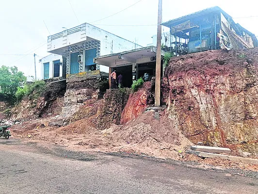 బాకై ్సట్‌ అప్పగింత విరమించాలి