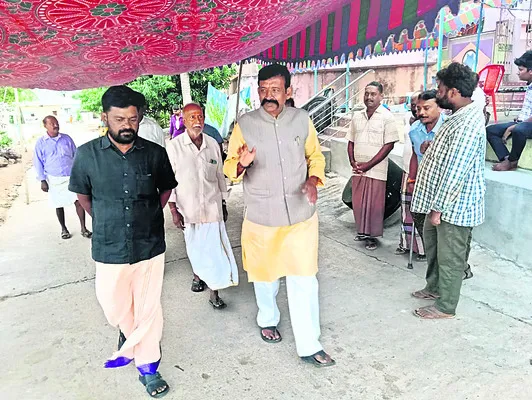 ప్రజా సమస్యలను గాలికి వదిలేసిన బాబు