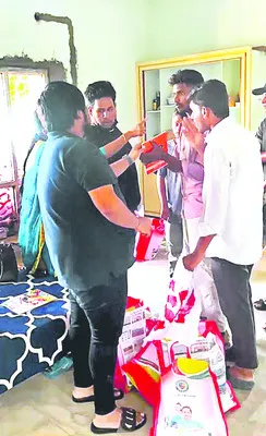 ఆదివారం ఆగని దందా 