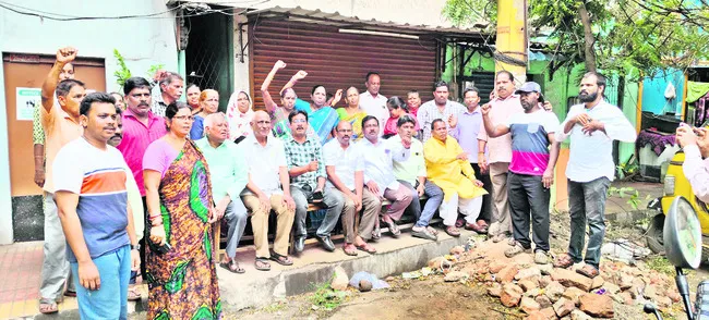 సంక్షేమం లేదు గానీ.. మద్యం దుకాణాలా?