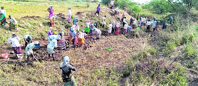 ఇల్లు ఎట్లా గడిచేది?