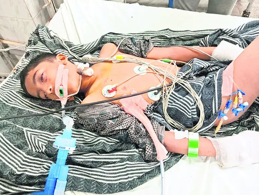 విషమంగా బాలుడి ఆరోగ్యం