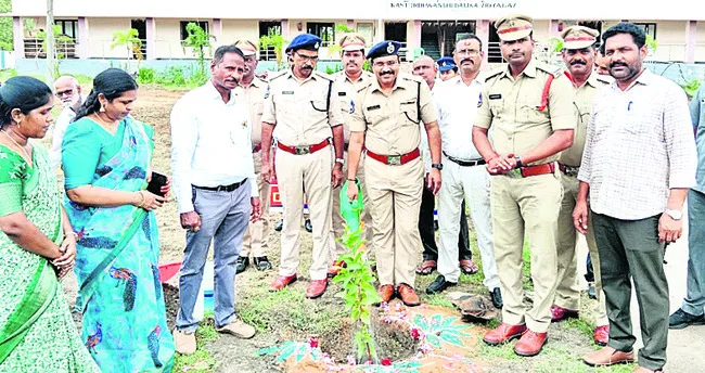 ప్రతీ ఒక్కరికి విద్యార్థి దశ కీలకం 