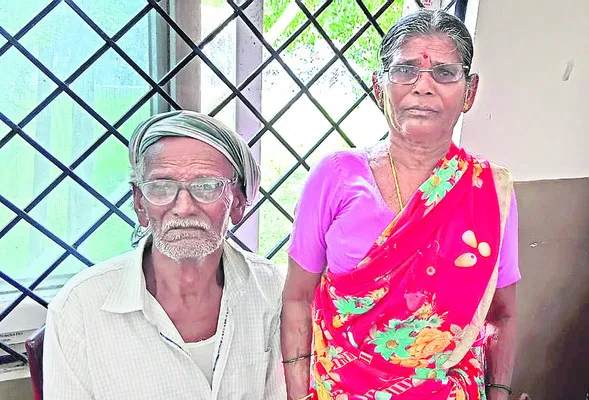 కోడలు, కొడుకు పట్టించుకోవట్లేదు