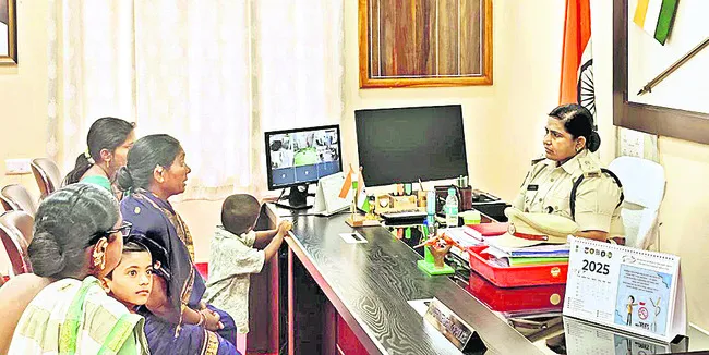 సామాన్యులకు అండగా పోలీసులు