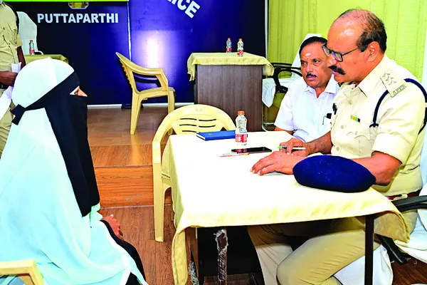 ‘పోలీ